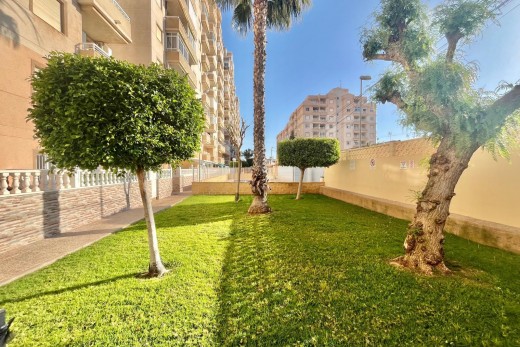 Resale - Lägenhet - Torrevieja - Calas blanca