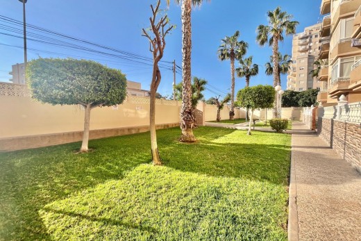 Resale - Lägenhet - Torrevieja - Calas blanca
