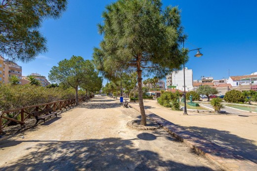Venta - Bungalow Planta Baja - Torrevieja - Playa de los Naufragos