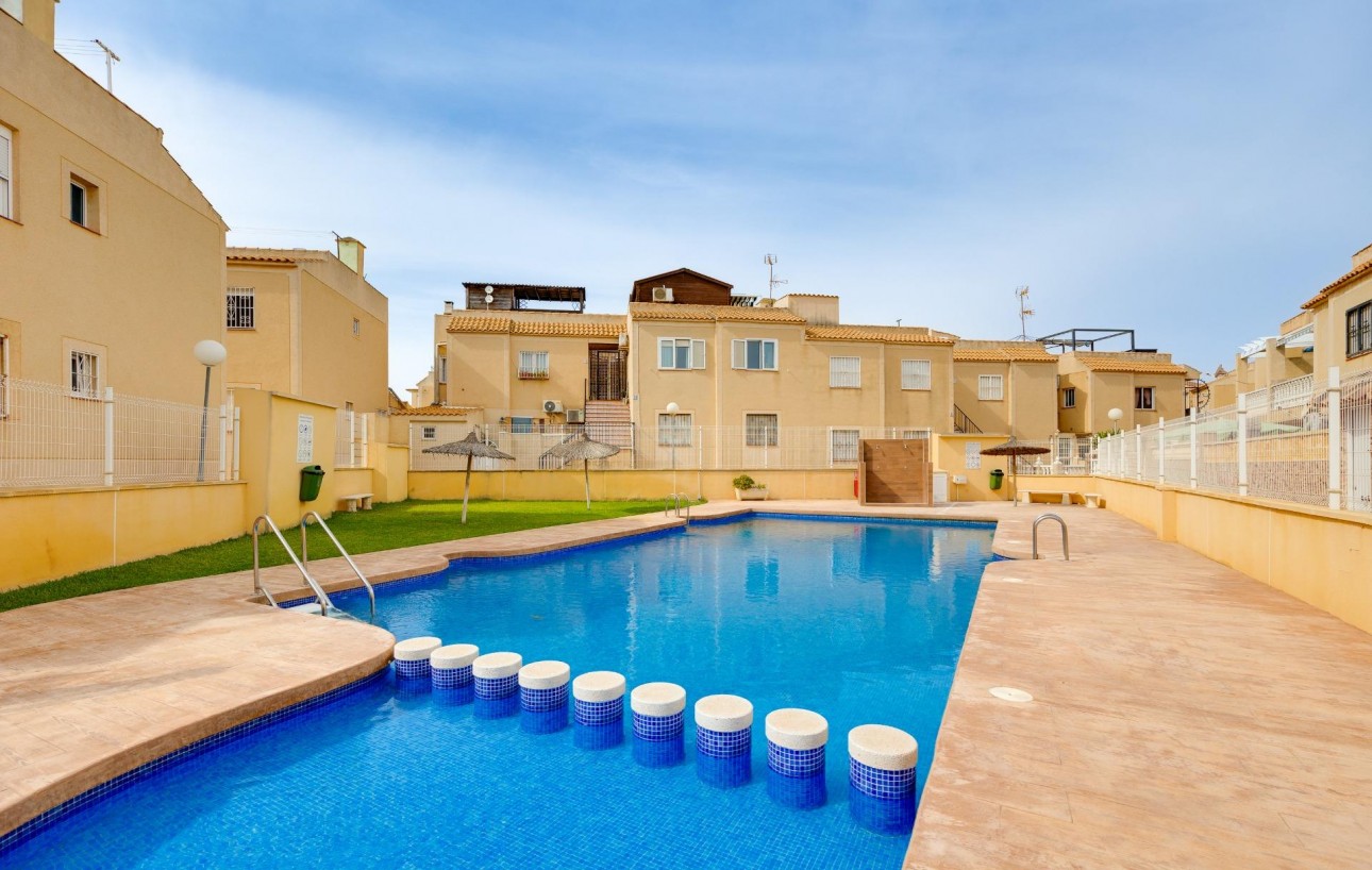 Venta - Bungalow Planta Alta - Torrevieja - Aguas Nuevas