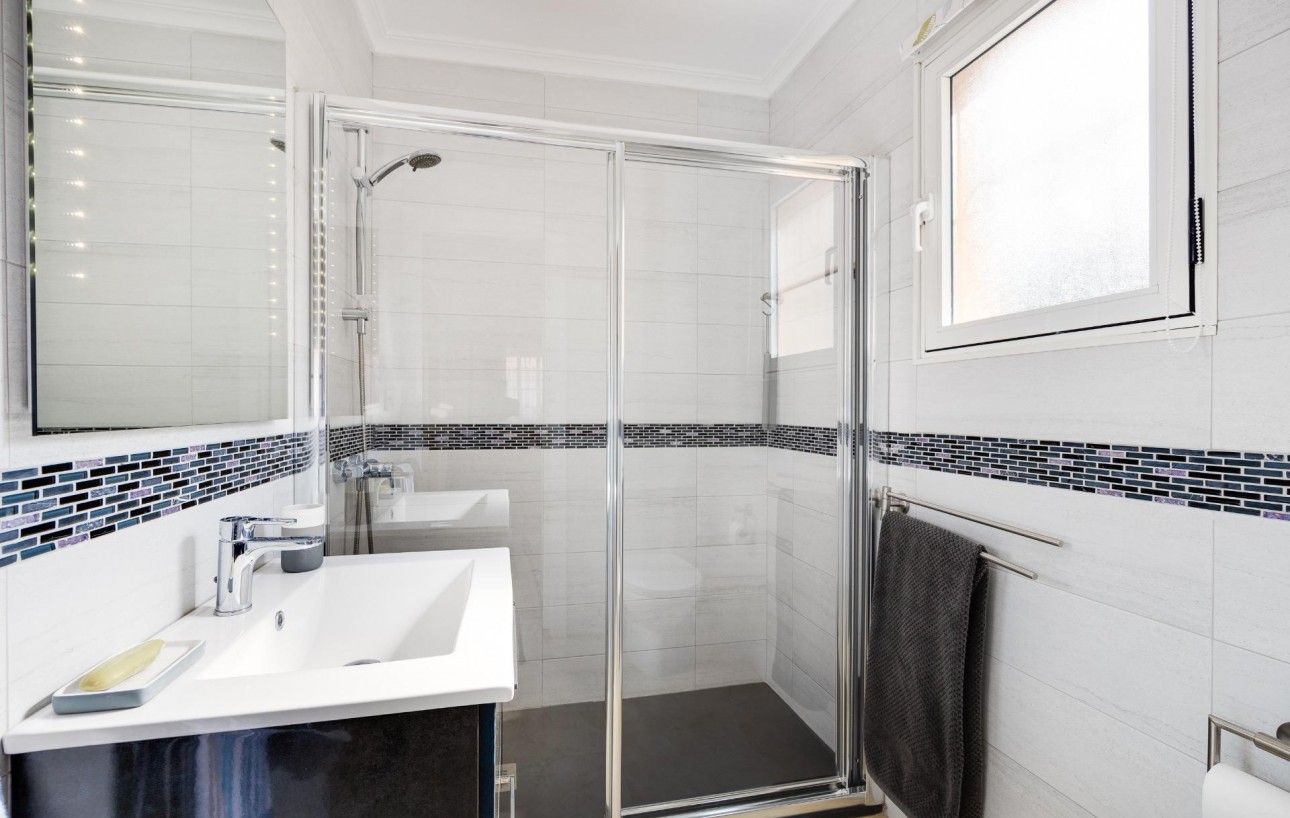 Venta - Bungalow Planta Alta - Torrevieja - Aguas Nuevas