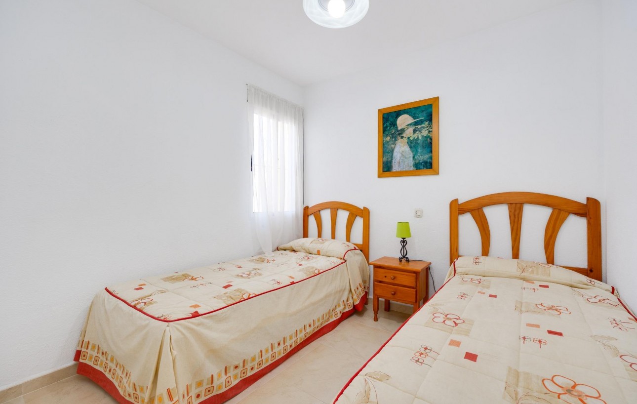 Venta - Bungalow Planta Alta - Torrevieja - Aguas Nuevas