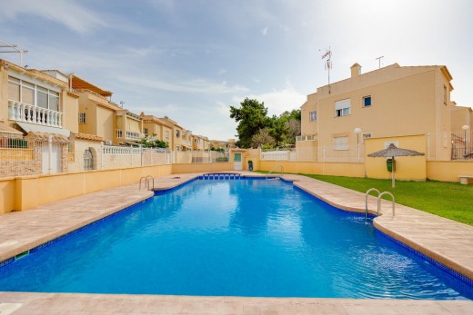 Venta - Bungalow Planta Alta - Torrevieja - Aguas Nuevas
