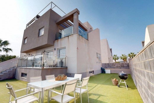 Venta - Chalet - Torrevieja - Aguas Nuevas