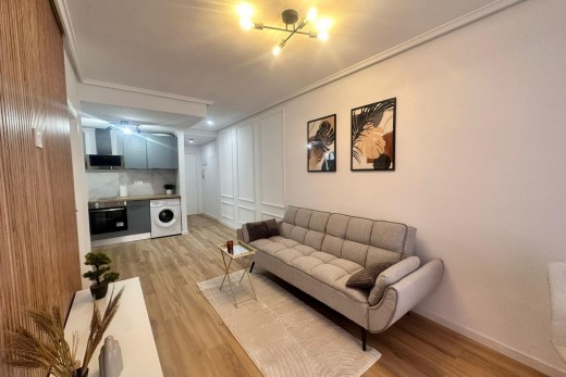Revente - Appartement - Torrevieja - Centro