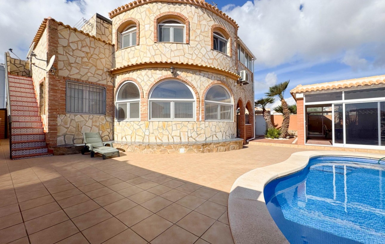 Venta - Chalet - Orihuela Costa - Los Almendros-La Florida