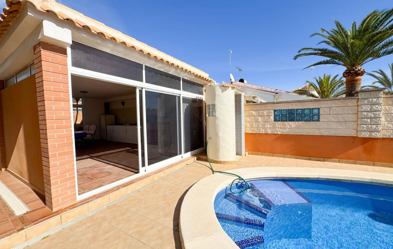 Venta - Chalet - Orihuela Costa - Los Almendros-La Florida