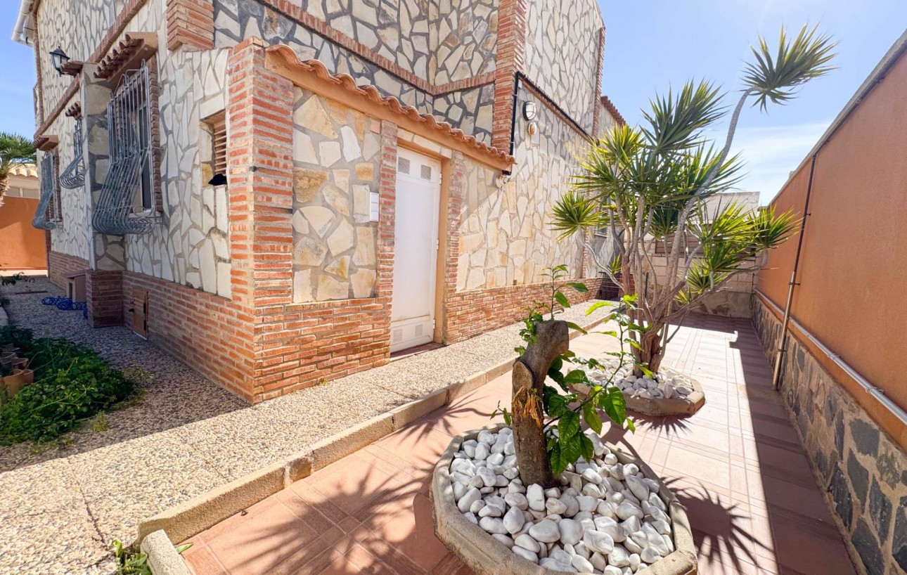 Venta - Chalet - Orihuela Costa - Los Almendros-La Florida