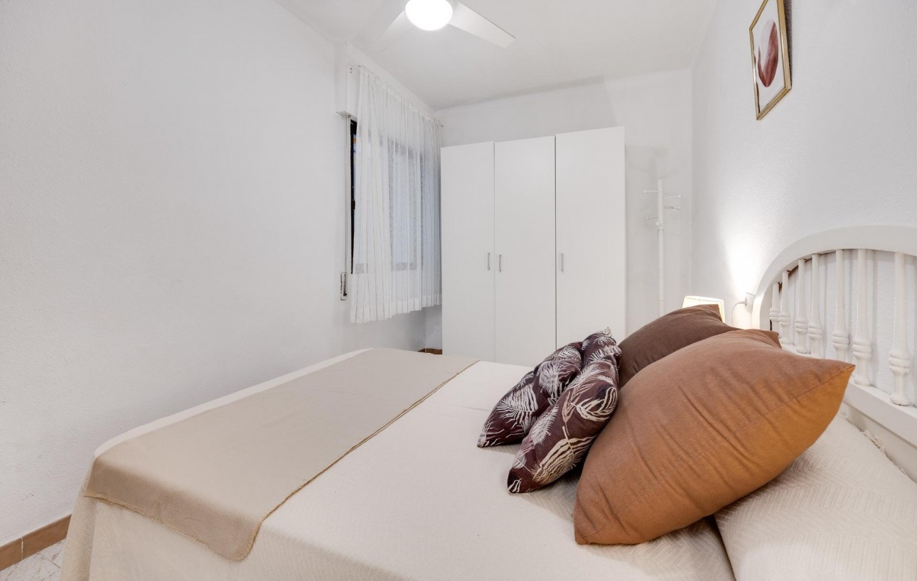 Venta - Apartamento - Torrevieja - Estacion de autobuses