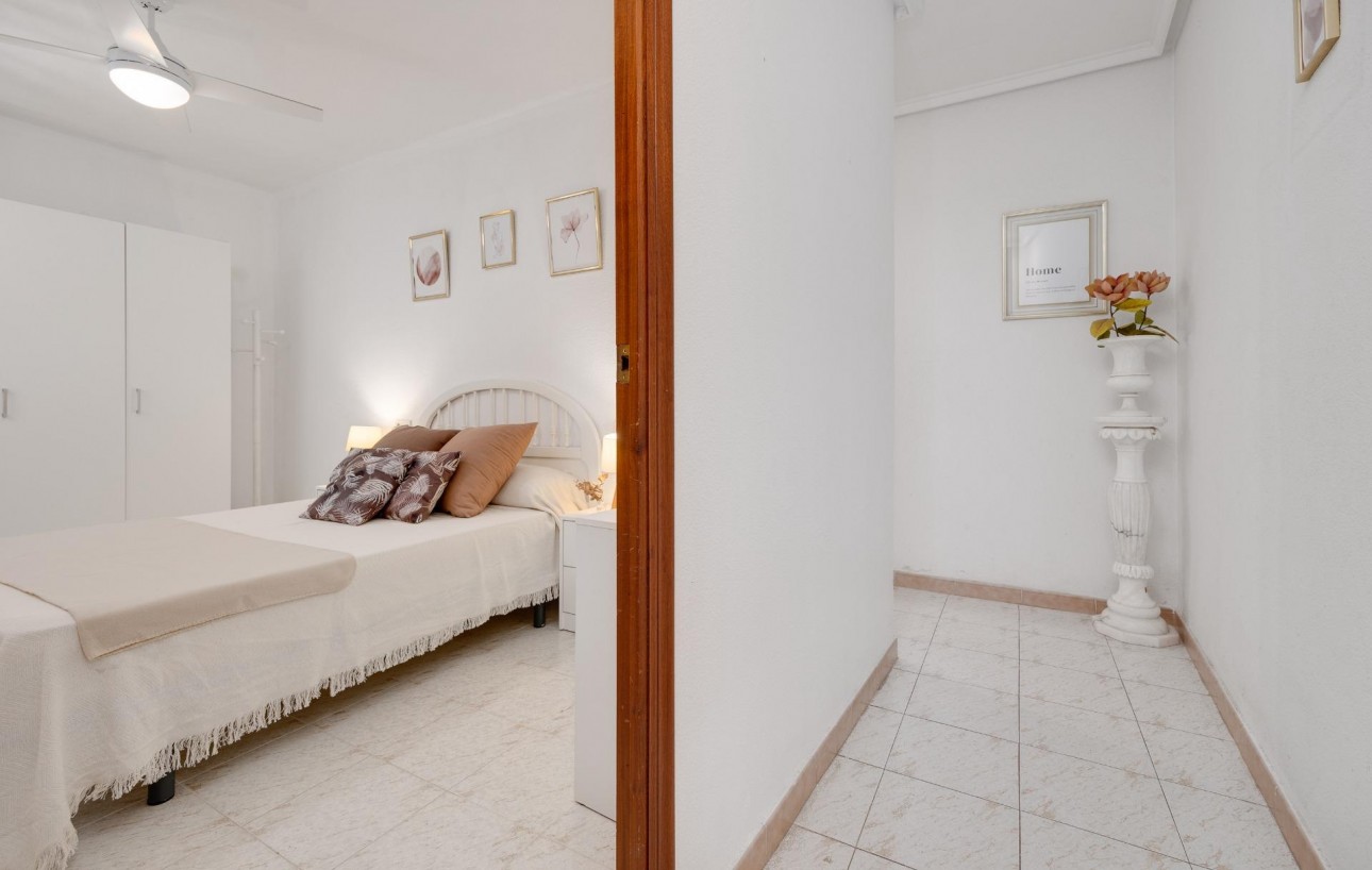 Venta - Apartamento - Torrevieja - Estacion de autobuses