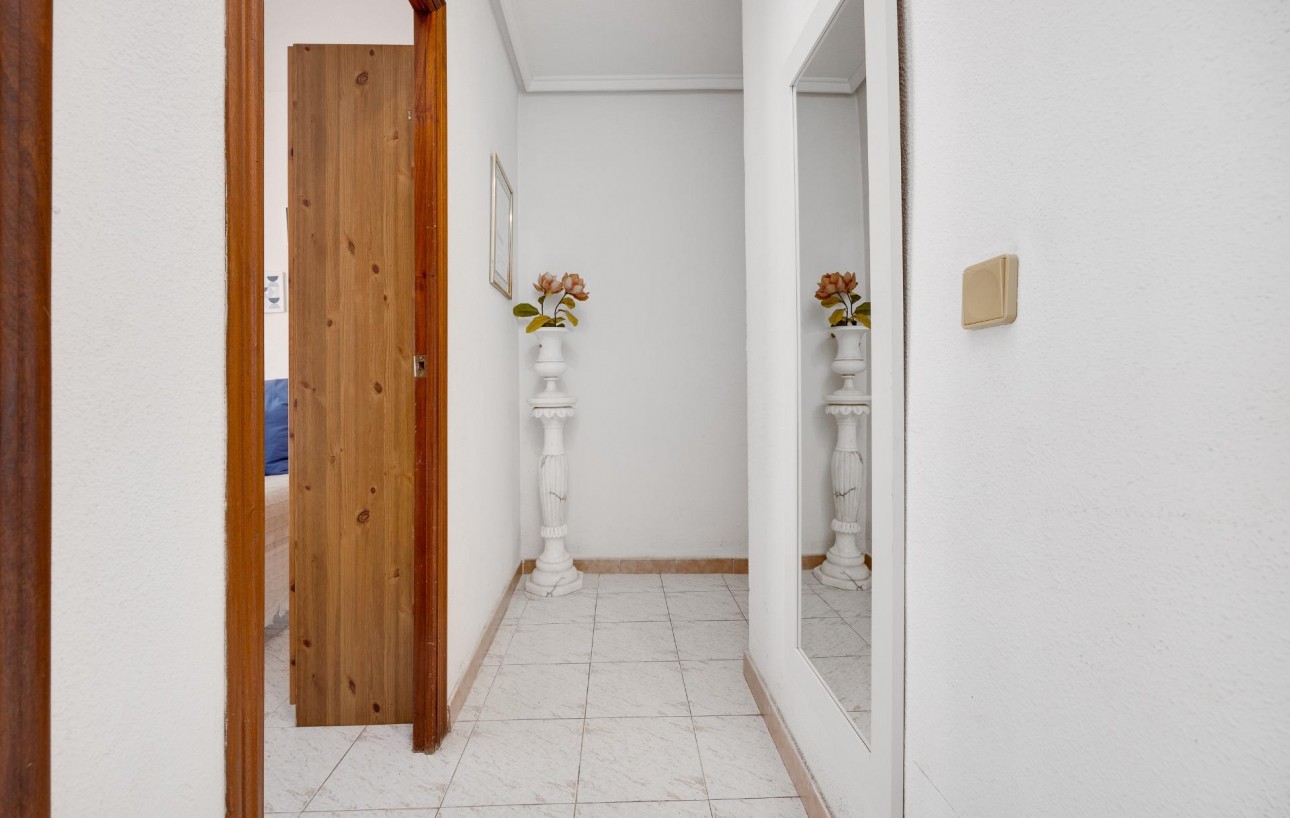 Venta - Apartamento - Torrevieja - Estacion de autobuses
