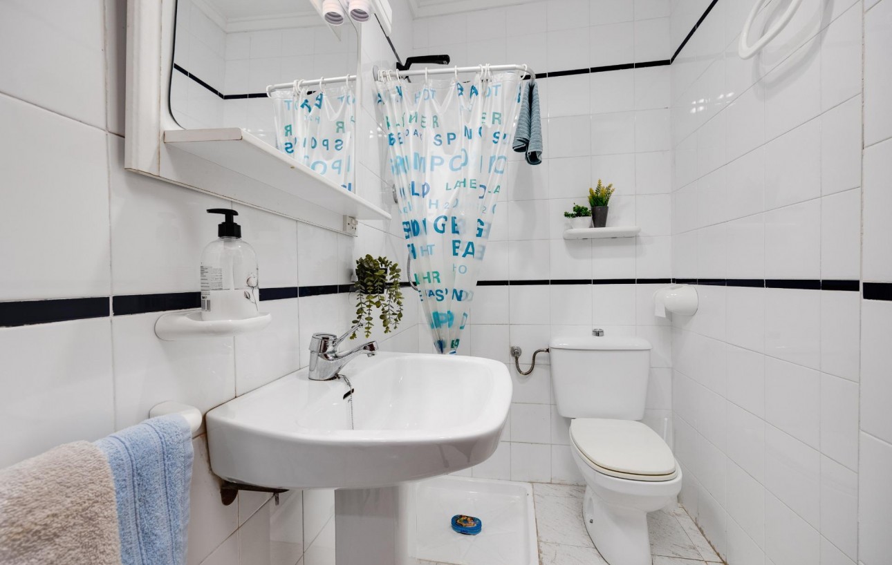 Venta - Apartamento - Torrevieja - Estacion de autobuses