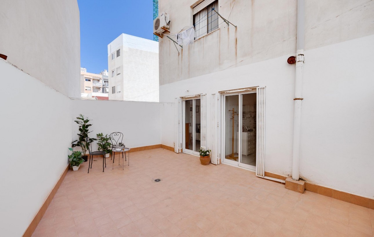 Venta - Apartamento - Torrevieja - Estacion de autobuses