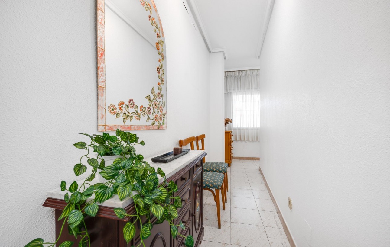 Venta - Apartamento - Torrevieja - Estacion de autobuses