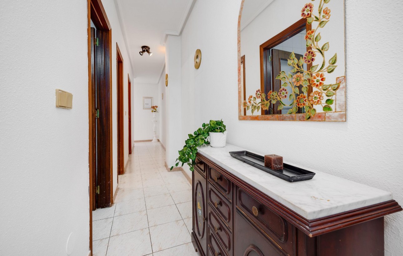 Venta - Apartamento - Torrevieja - Estacion de autobuses