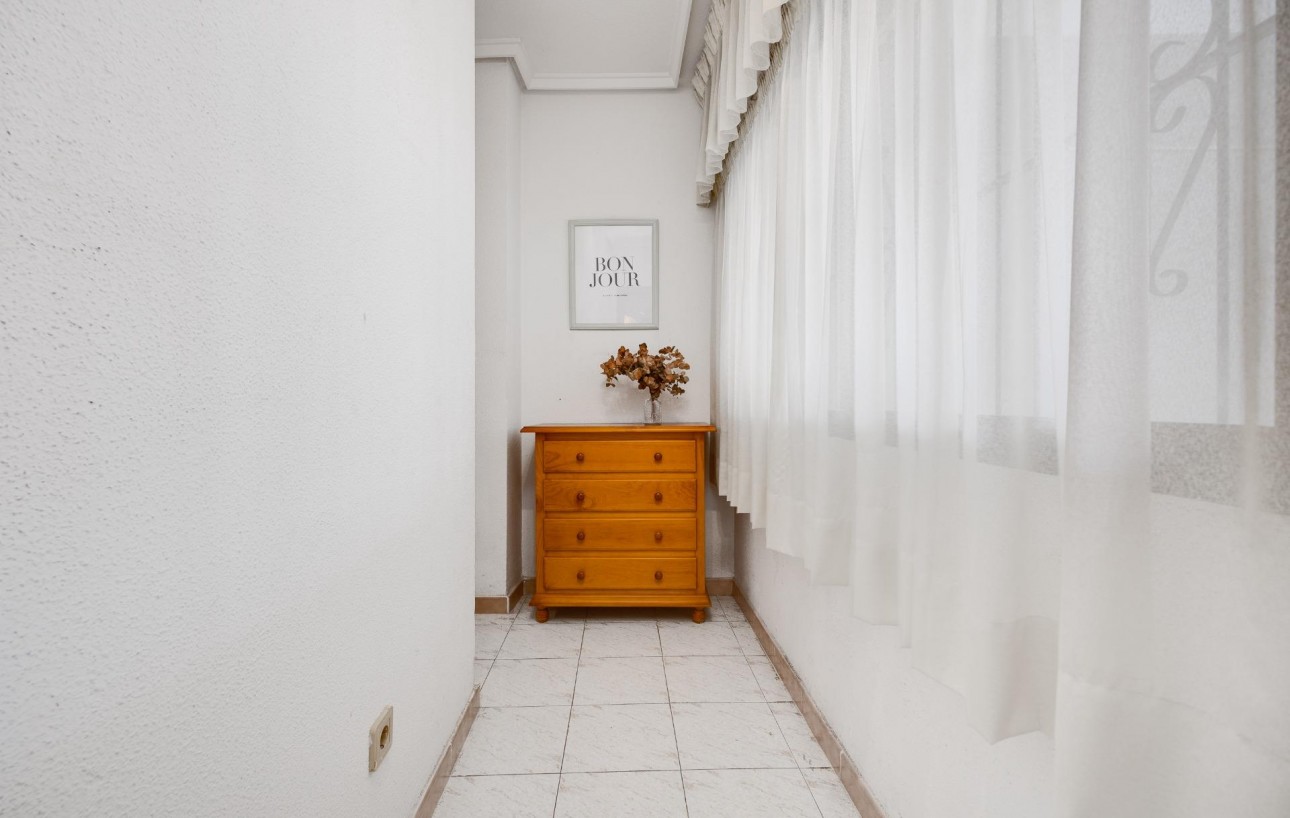 Venta - Apartamento - Torrevieja - Estacion de autobuses