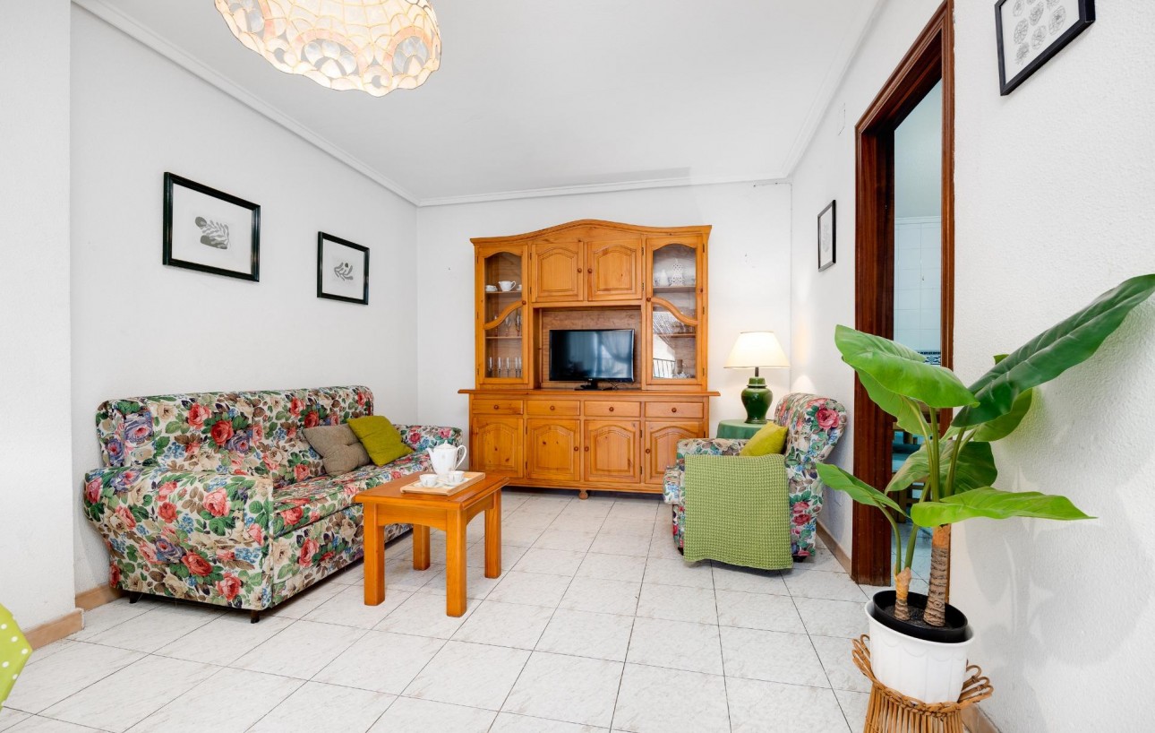 Venta - Apartamento - Torrevieja - Estacion de autobuses