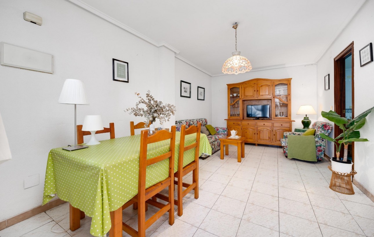 Venta - Apartamento - Torrevieja - Estacion de autobuses