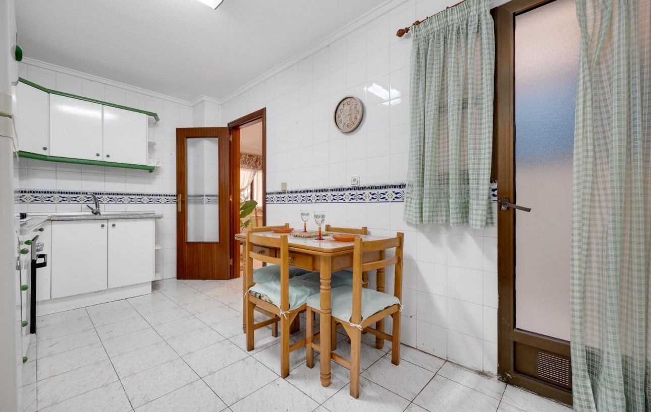 Venta - Apartamento - Torrevieja - Estacion de autobuses
