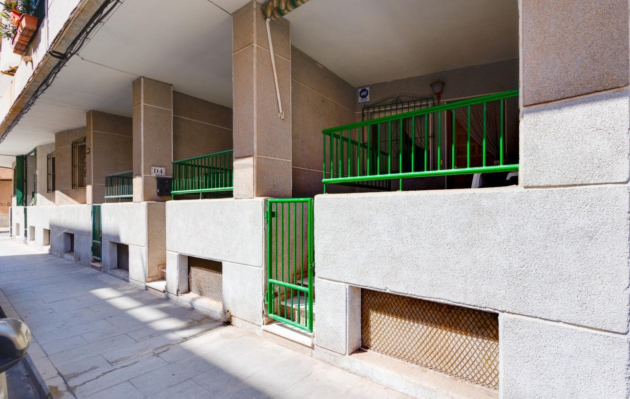 Venta - Apartamento - Torrevieja - Estacion de autobuses