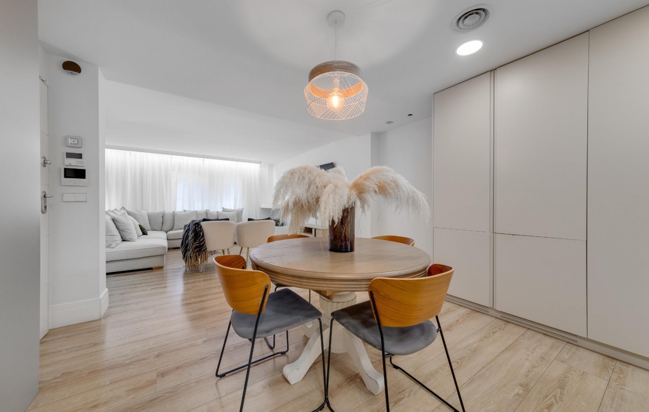 Venta - Apartamento - Torrevieja - Playa del cura