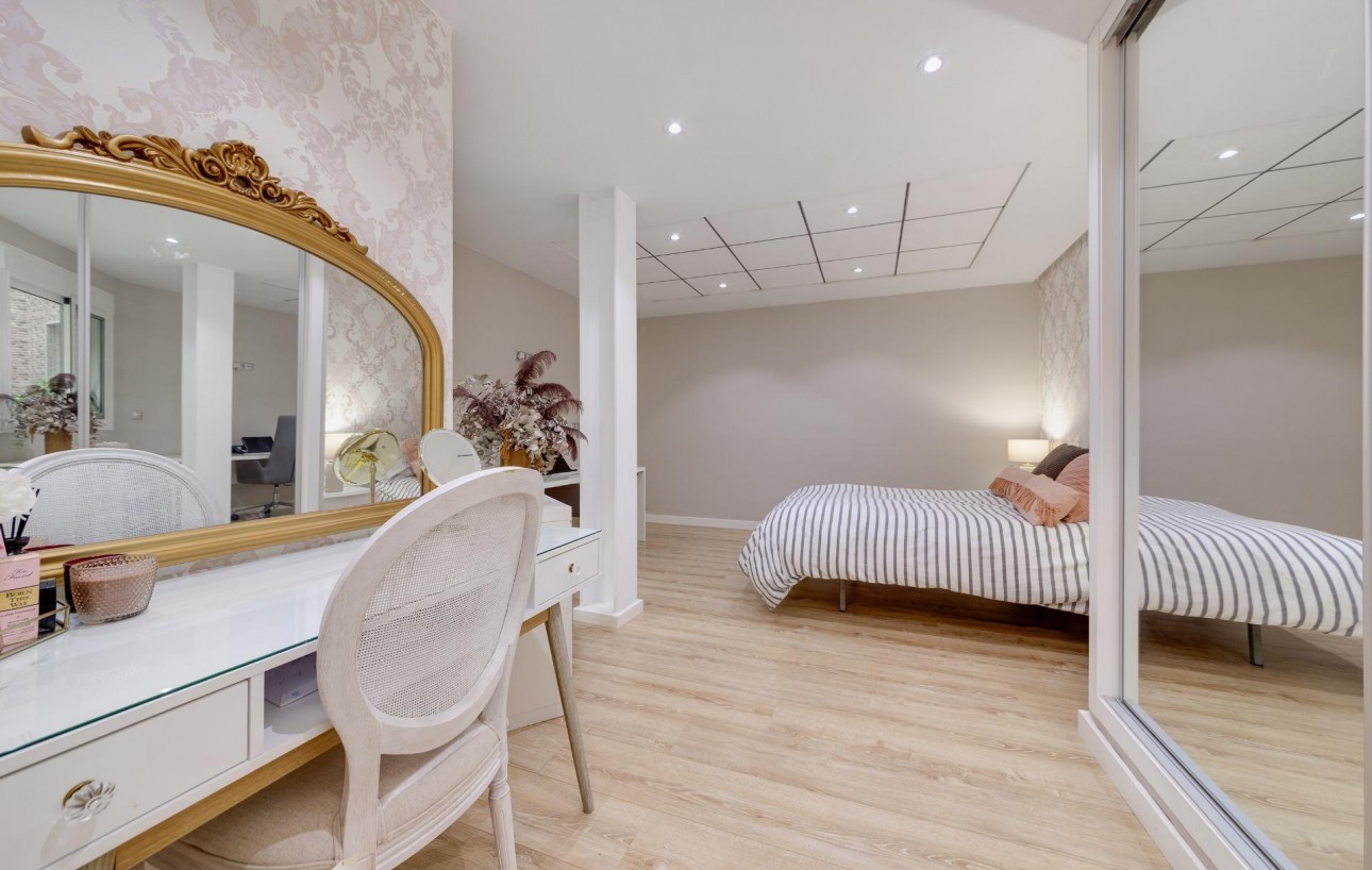 Venta - Apartamento - Torrevieja - Playa del cura