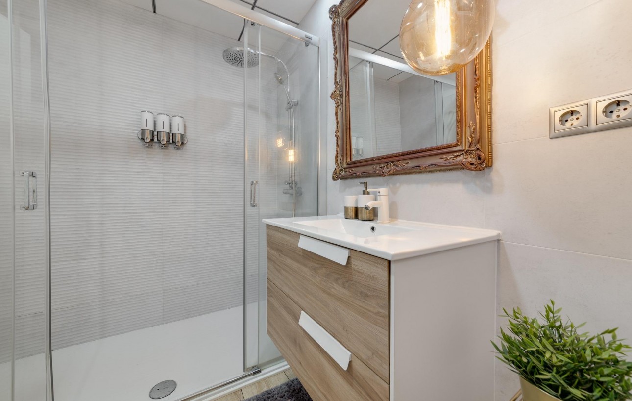 Venta - Apartamento - Torrevieja - Playa del cura