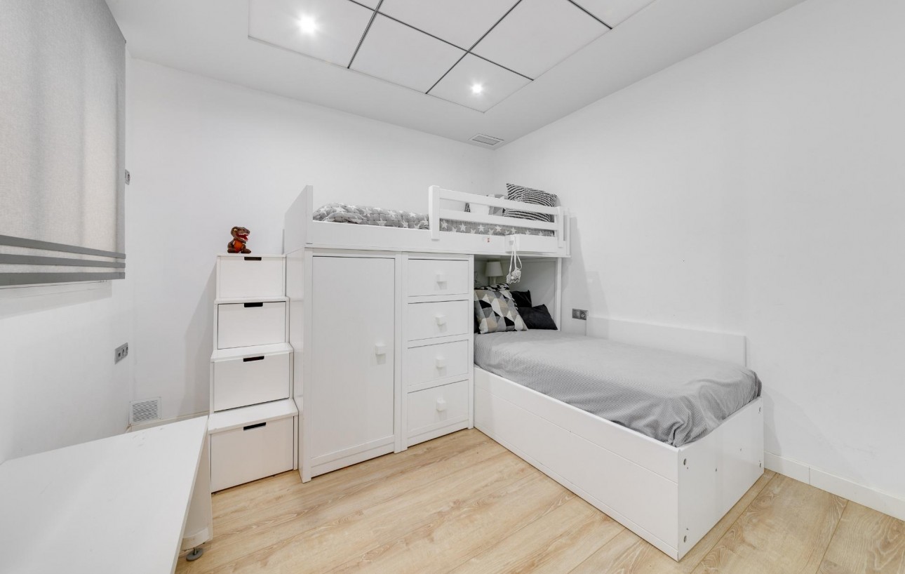 Venta - Apartamento - Torrevieja - Playa del cura
