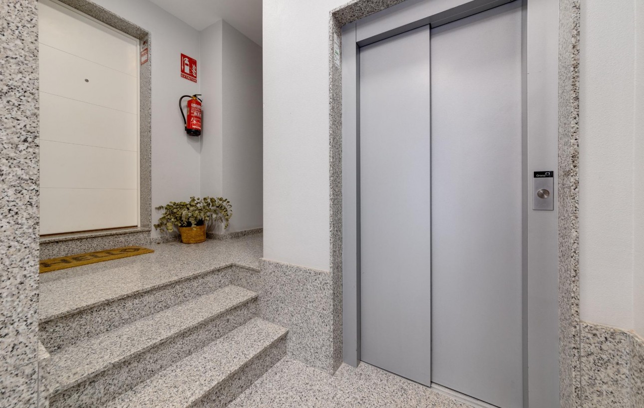 Venta - Apartamento - Torrevieja - Playa del cura