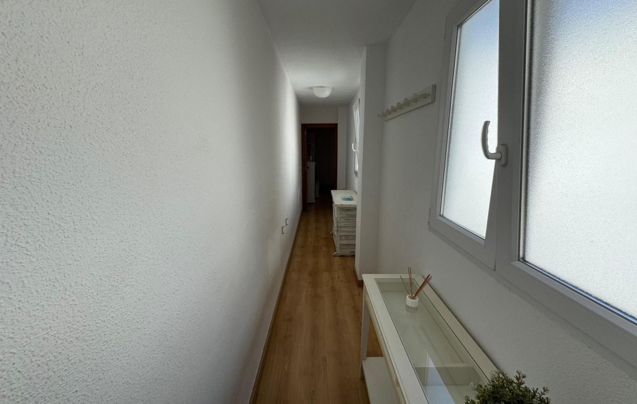 Resale - Wohnung - Torrevieja - Acequion