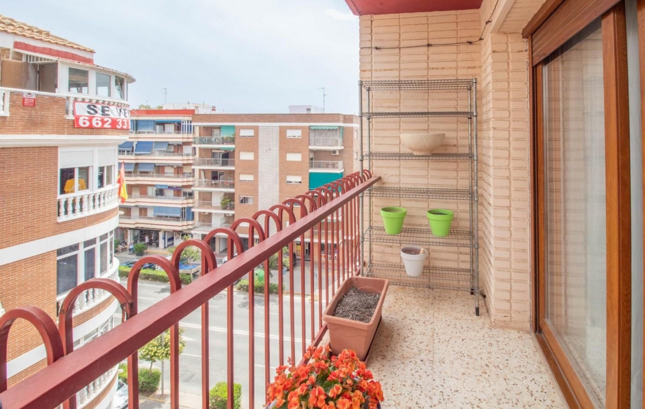 Resale - Wohnung - Torrevieja - Acequion