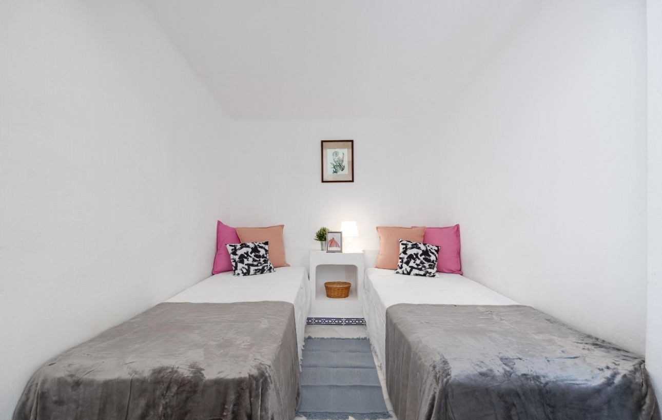 Venta - Apartamento - Torrevieja - Playa de los locos