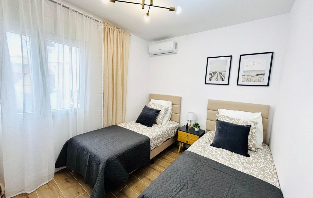 Resale - Quad - Torrevieja - Carrefour