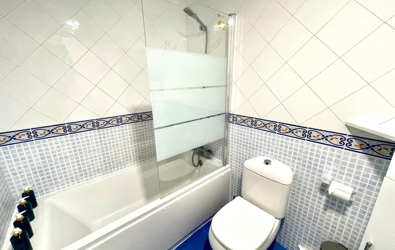 Resale - Piso - Torrevieja - Torreblanca