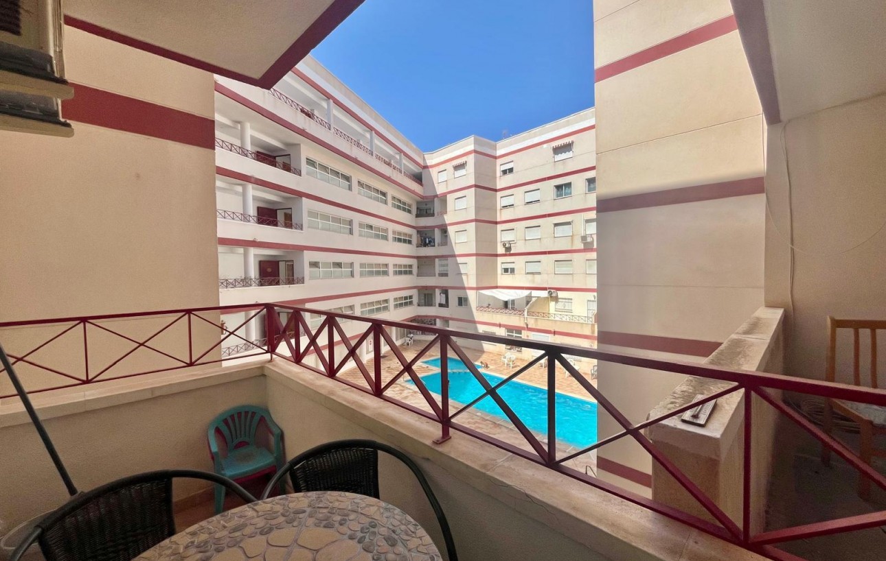 Resale - Lägenhet - Torrevieja - Centro