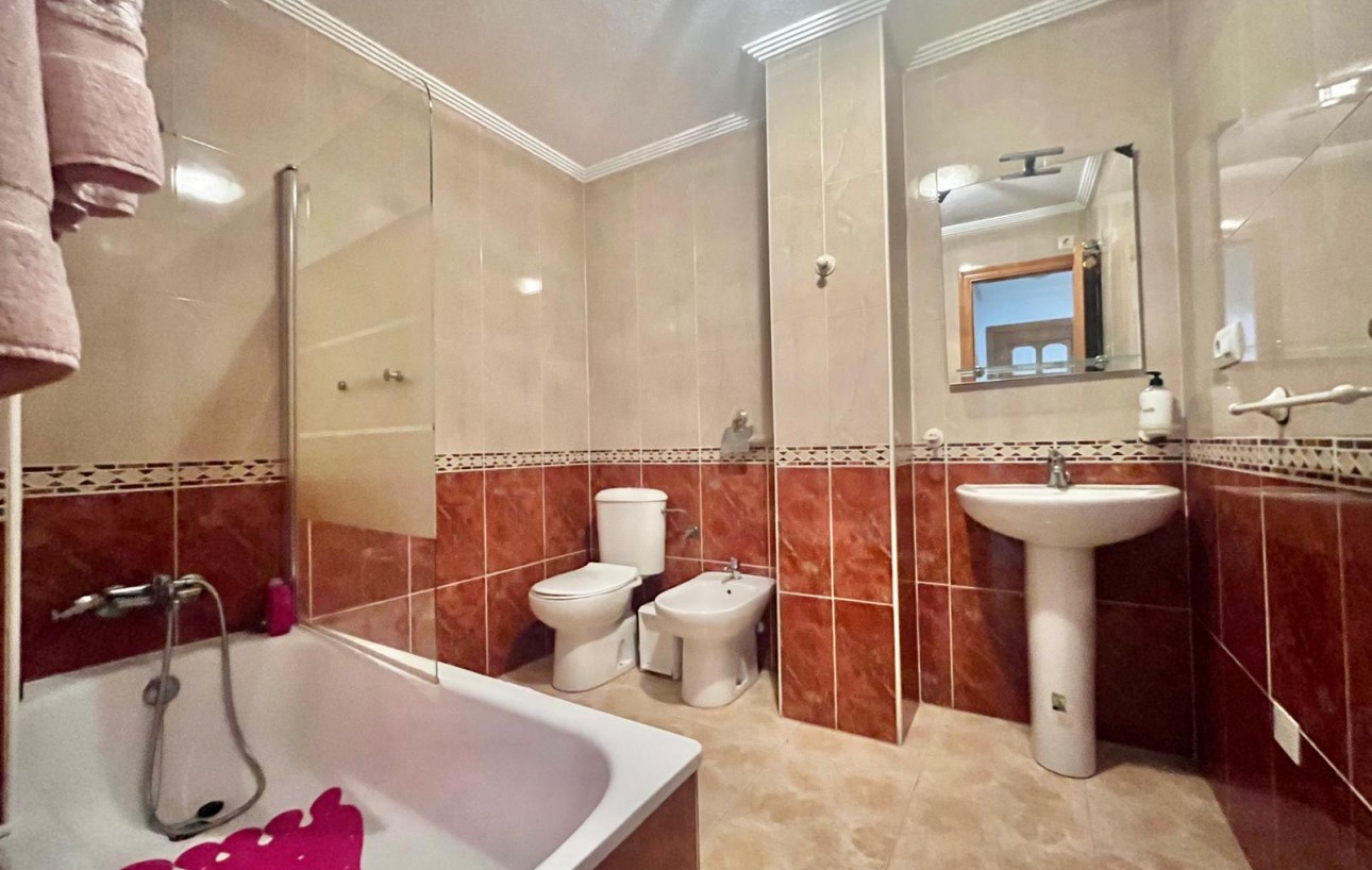 Resale - Lägenhet - Torrevieja - Centro