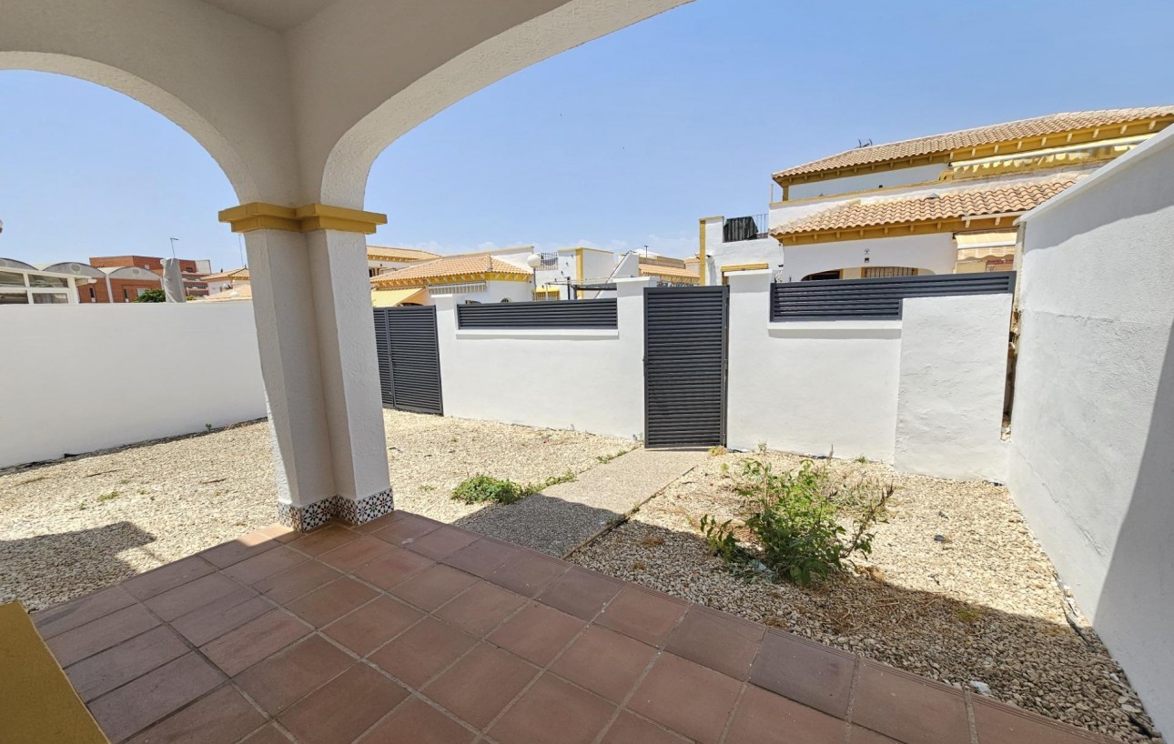 Resale - Radhus - Torrevieja - Aguas Nuevas