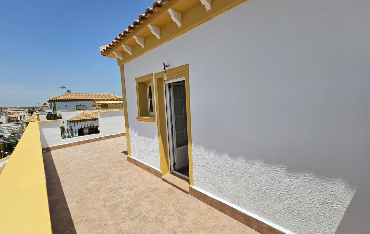 Resale - Radhus - Torrevieja - Aguas Nuevas