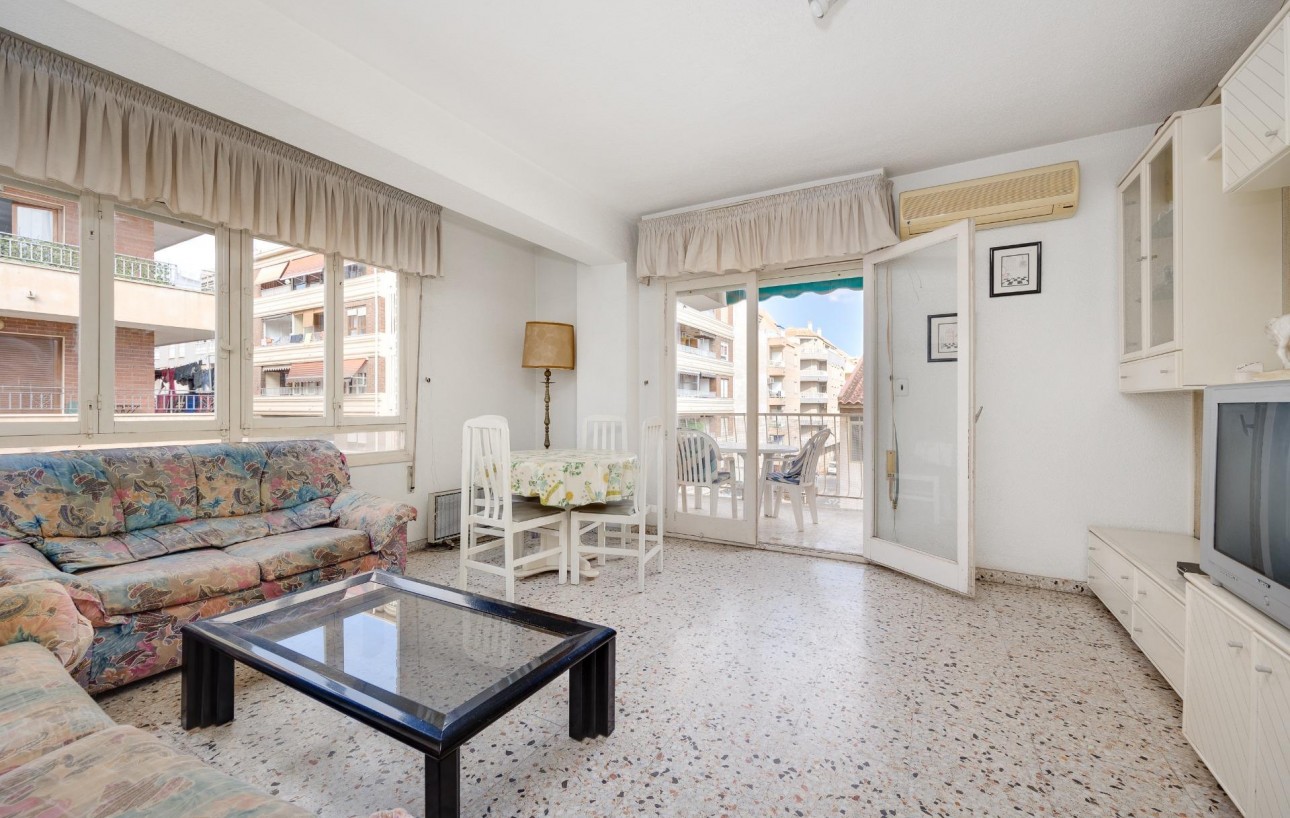 Resale - Wohnung - Torrevieja - Acequion