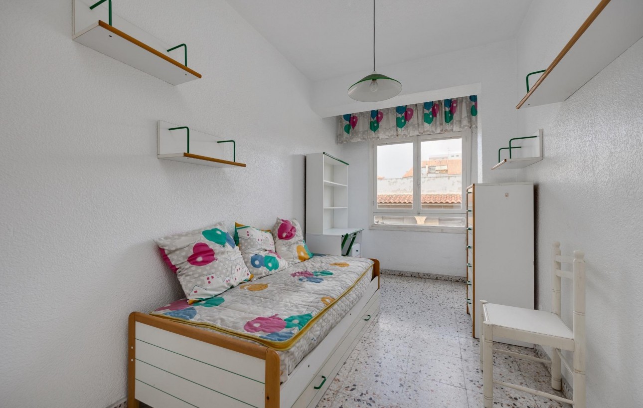 Resale - Wohnung - Torrevieja - Acequion