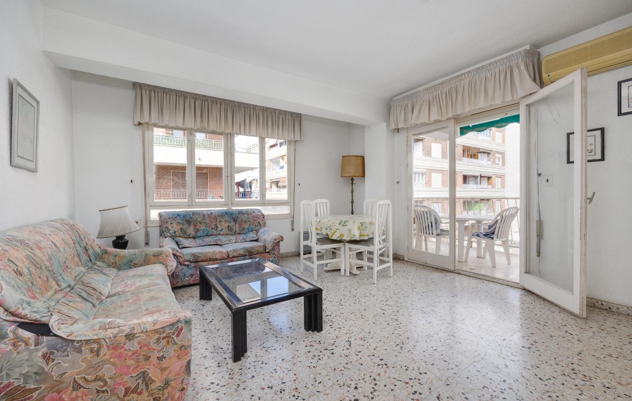 Resale - Wohnung - Torrevieja - Acequion