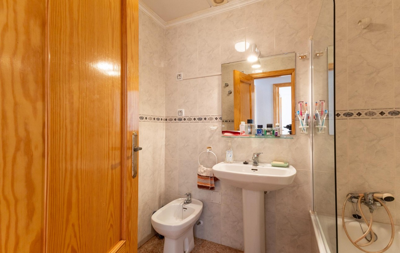 Resale - Wohnung - Torrevieja - Acequion