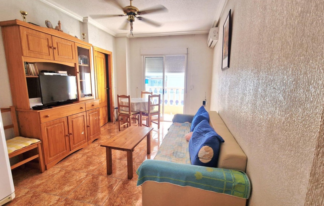 Resale - Wohnung - Torrevieja - Centro
