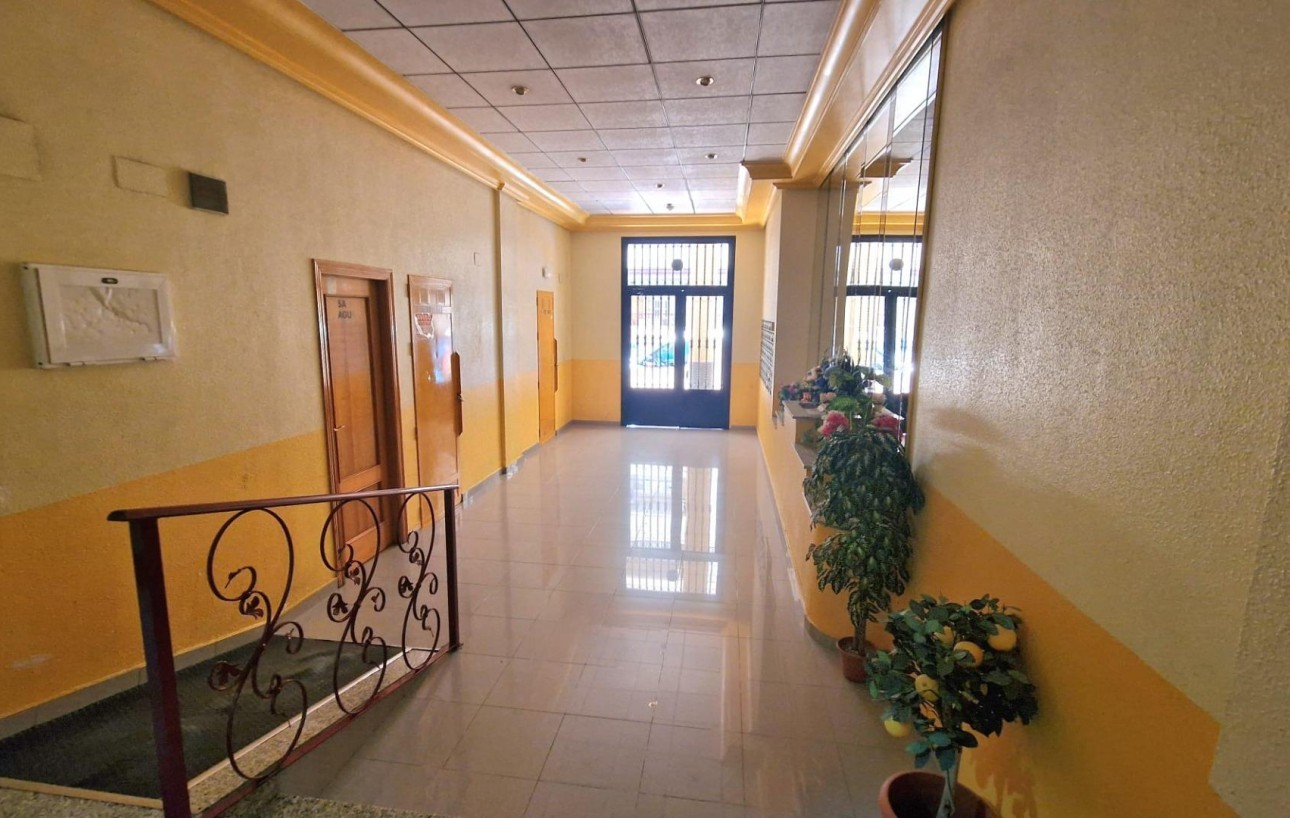 Resale - Wohnung - Torrevieja - Centro