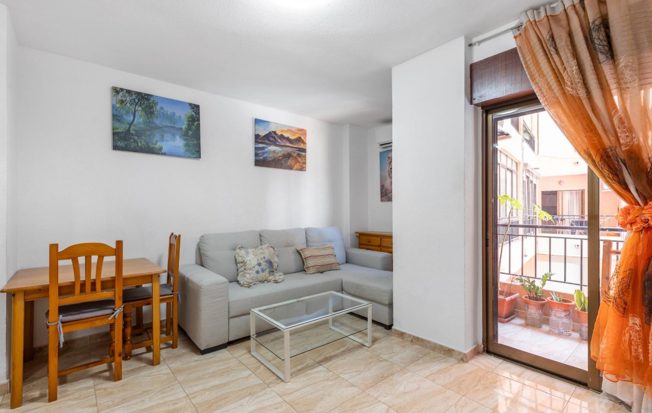 Resale - Piso - Torrevieja - Centro