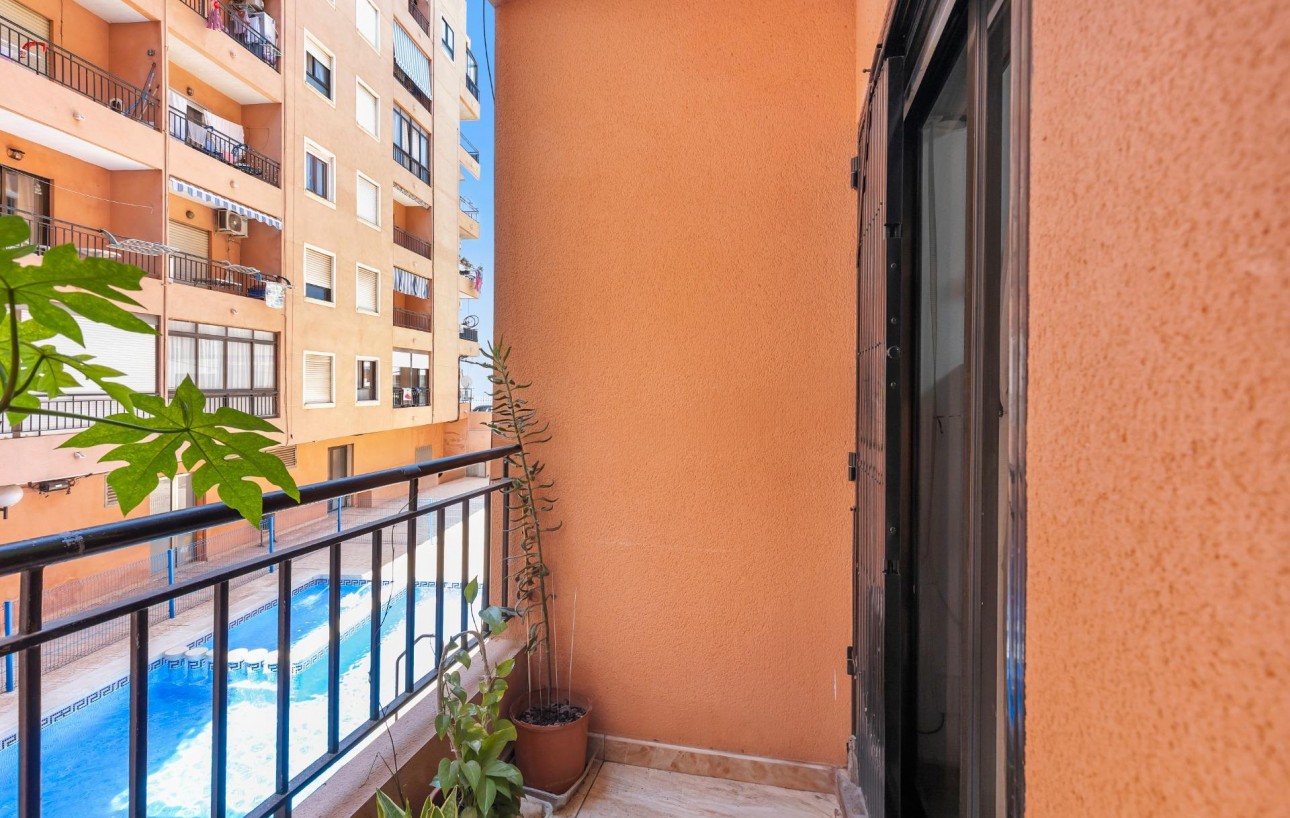Resale - Piso - Torrevieja - Centro