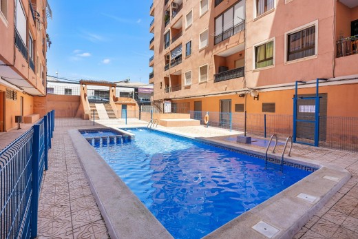 Resale - Piso - Torrevieja - Centro
