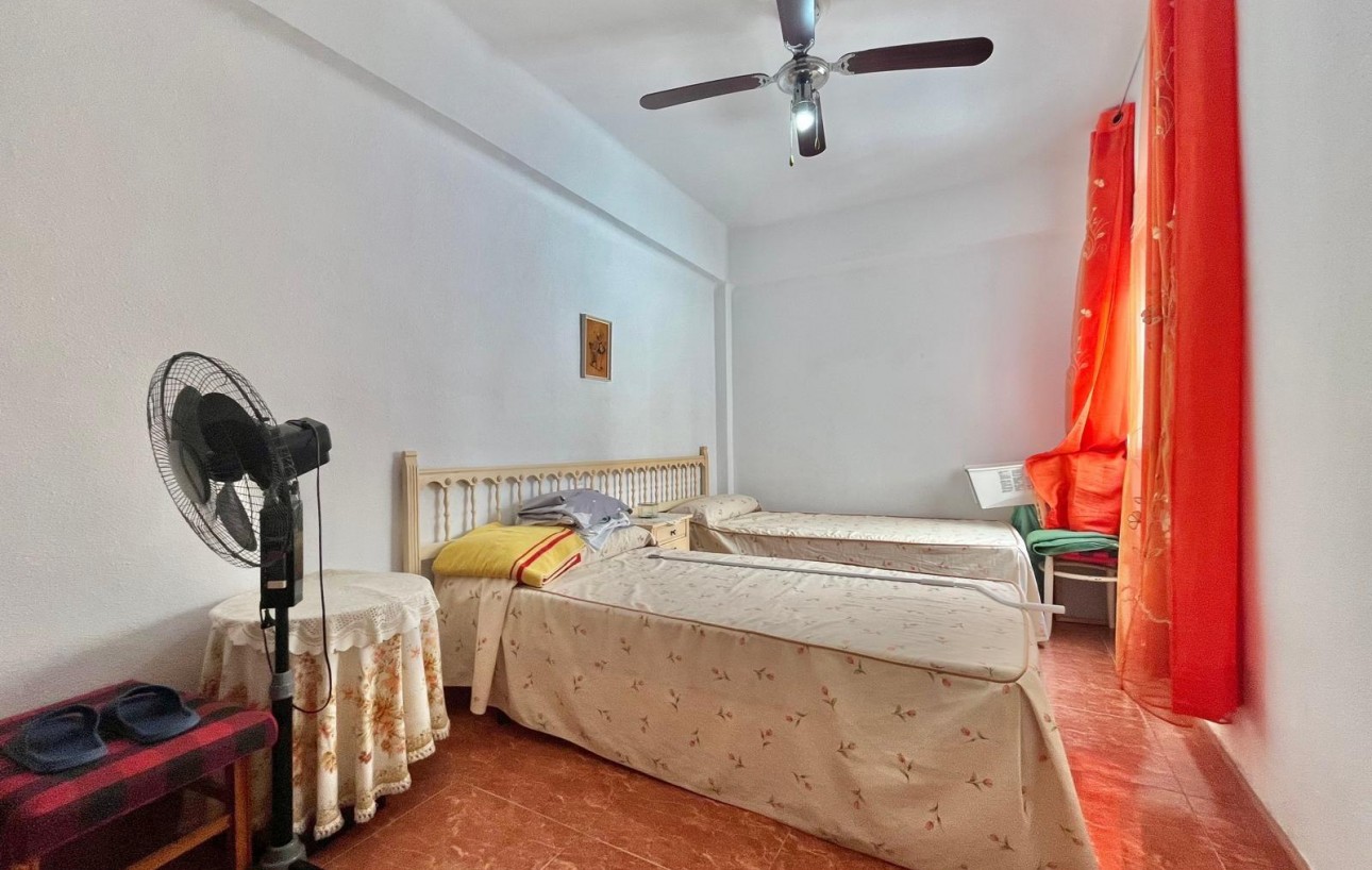Resale - Wohnung - Torrevieja - Estacion de autobuses