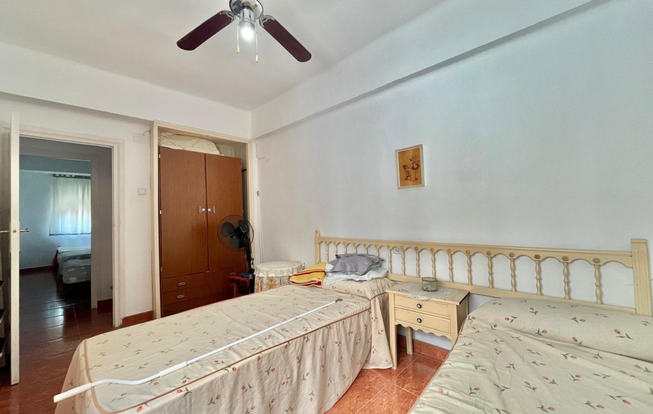 Resale - Wohnung - Torrevieja - Estacion de autobuses