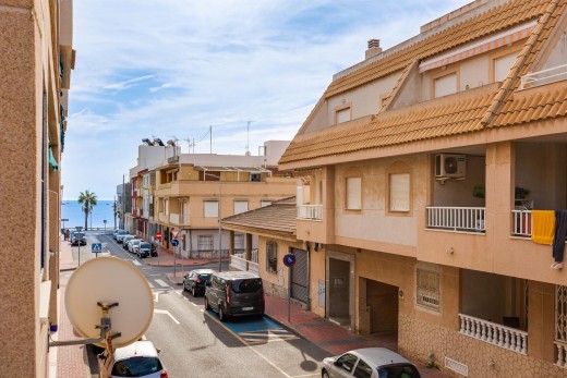 Resale - Lägenhet - Torrevieja - Playa de los Naufragos